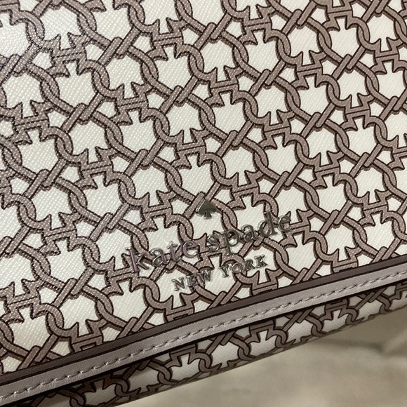 Kate Spade Link Chain Crossbody Purse Bag - Picture 3 of 15